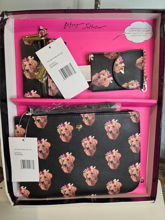 Betsey Johnson Handbags - Betsey Johnson 3 Piece Pet Set!